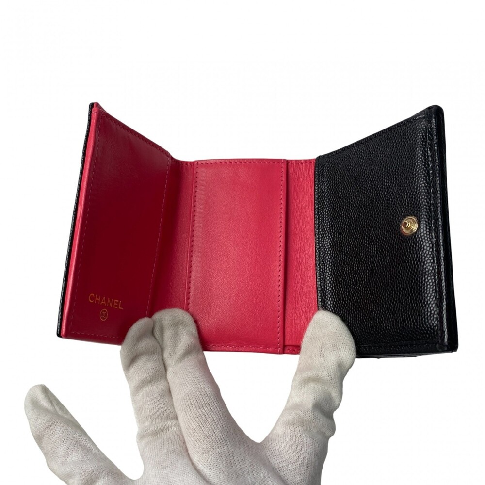 CHANEL Black Caviar Leather Logo Wallet - Picture 7 of 16